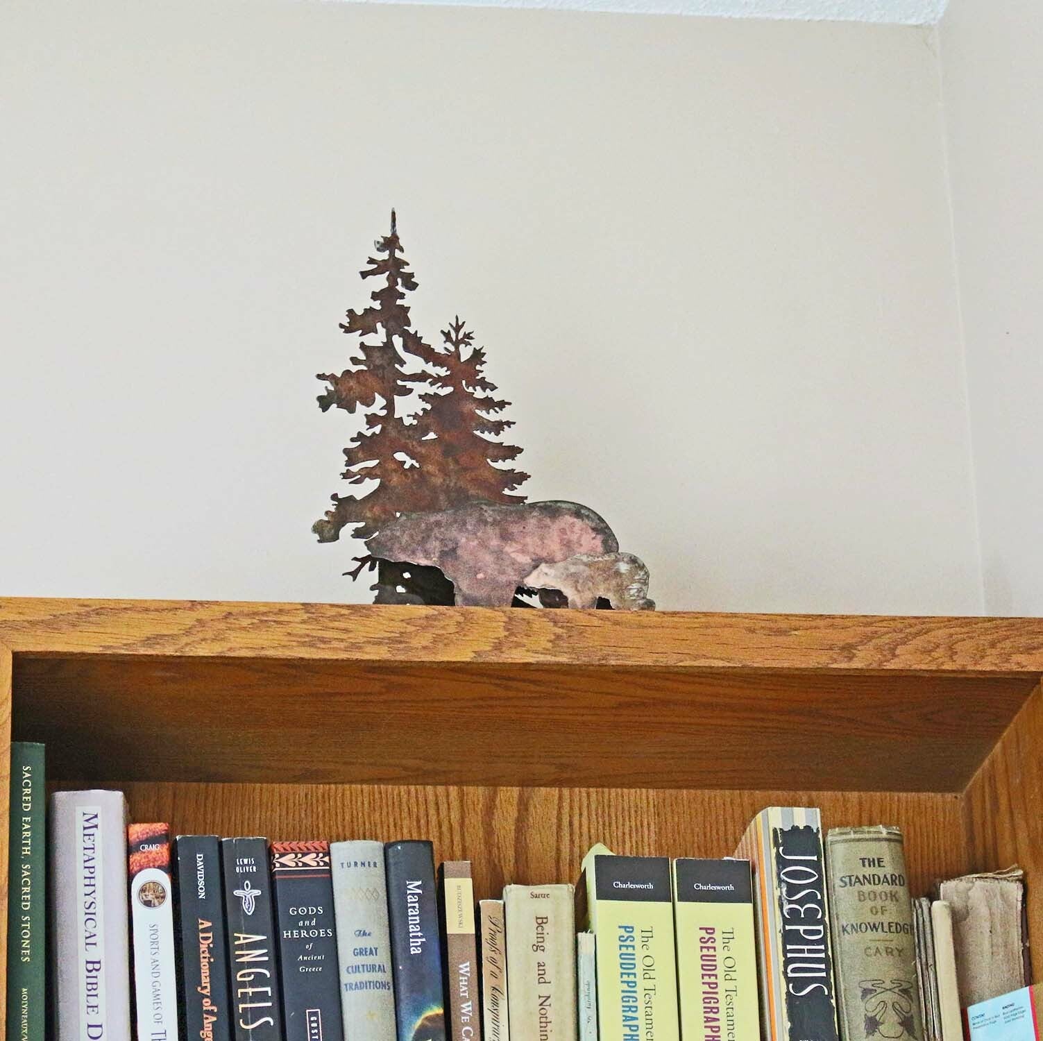 Bear & Cub Table Stand