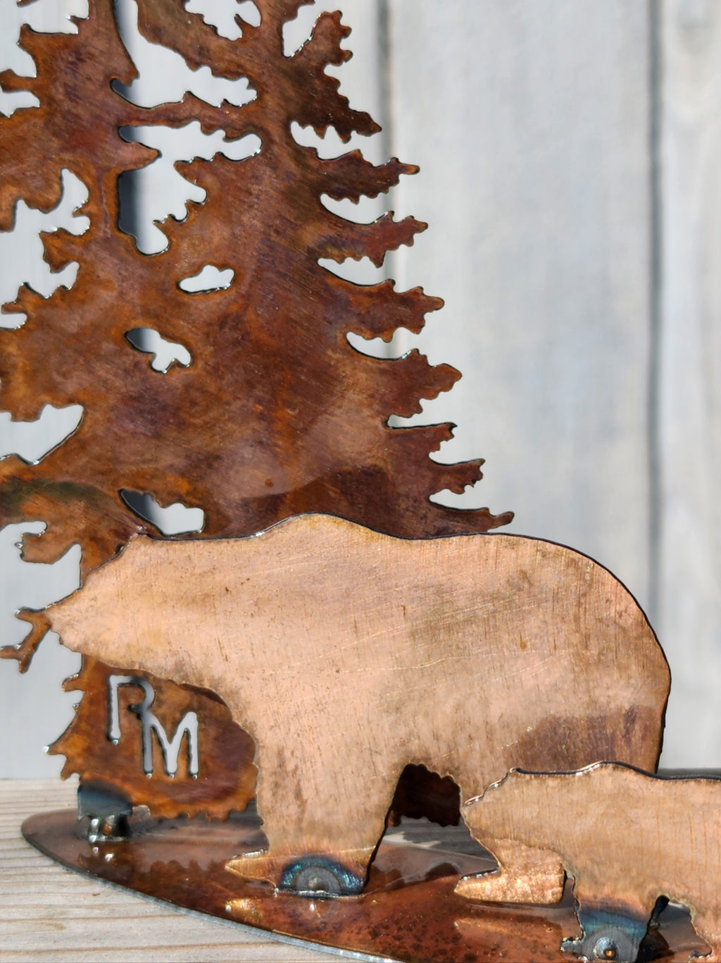 Bear & Cub Table Stand