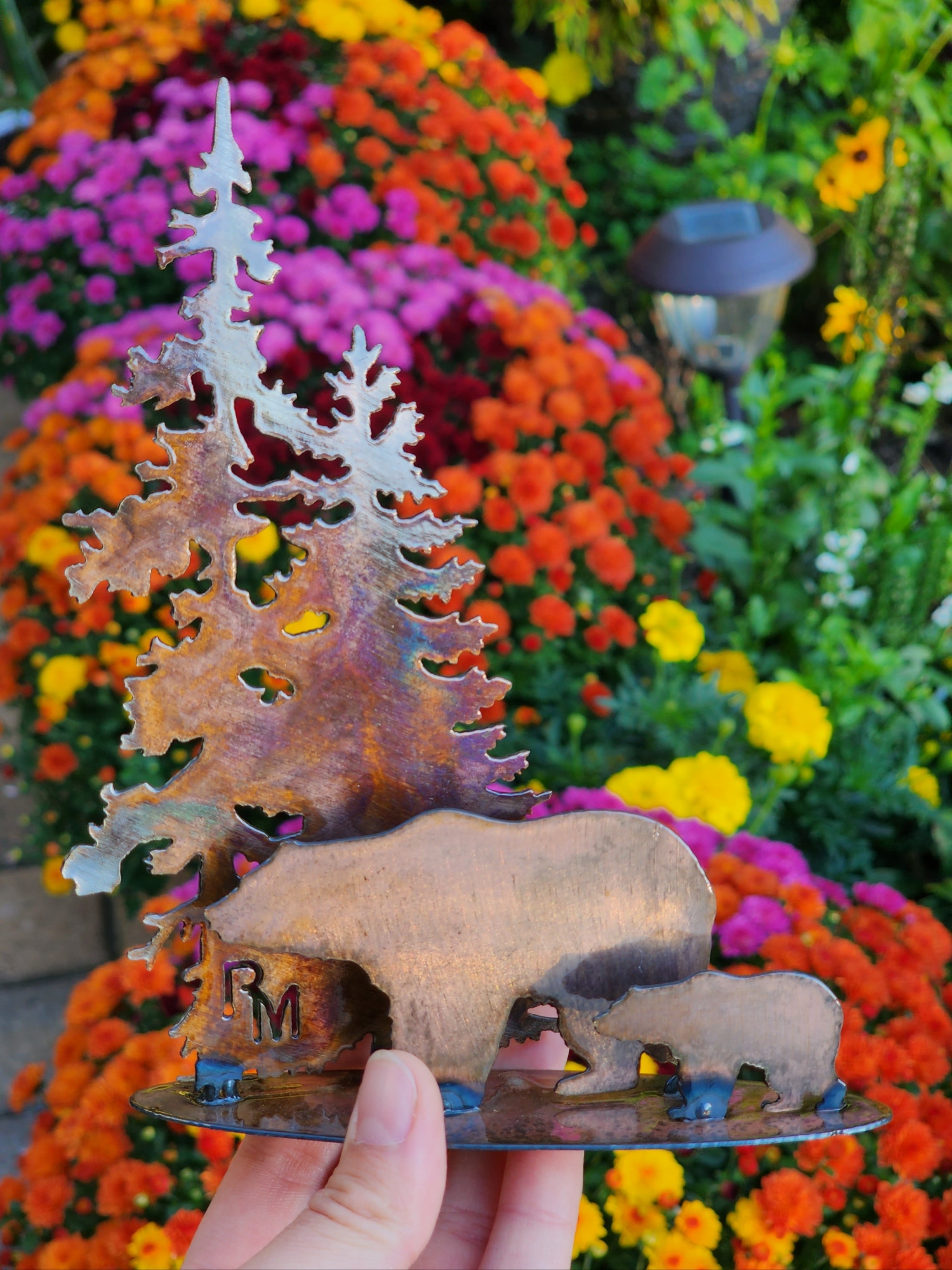 Bear & Cub Table Stand