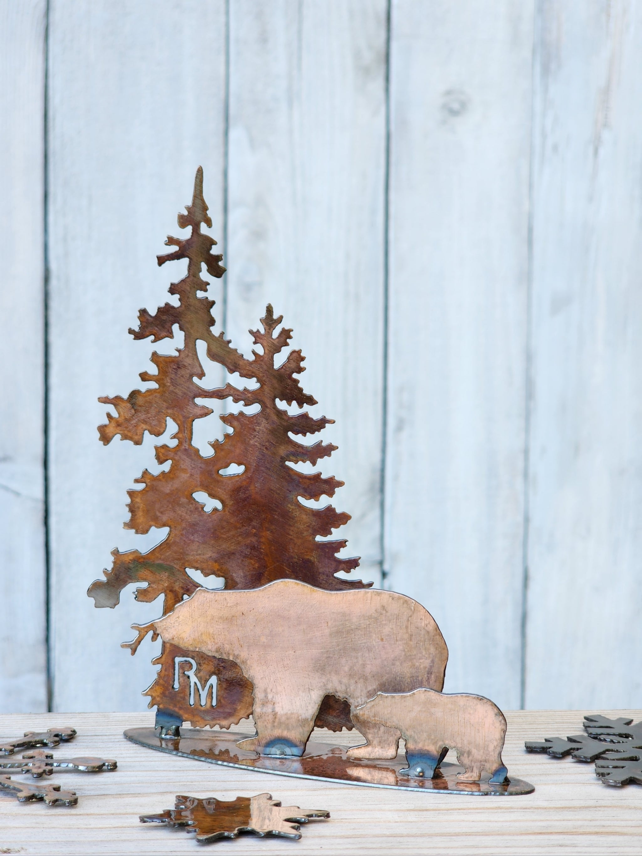 Bear & Cub Table Stand