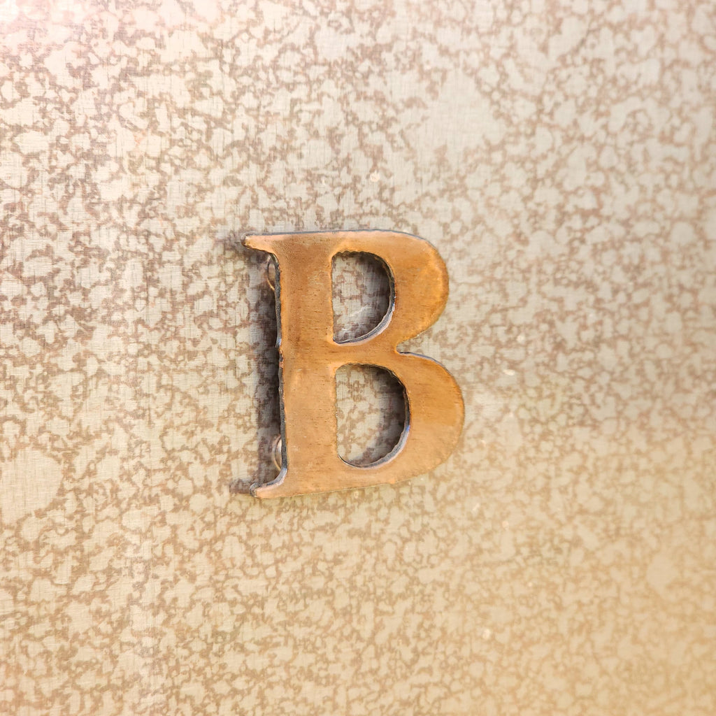 - B - Magnet