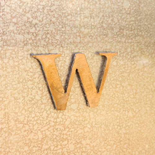 - W - Magnet