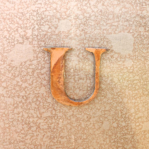 - U - Magnet