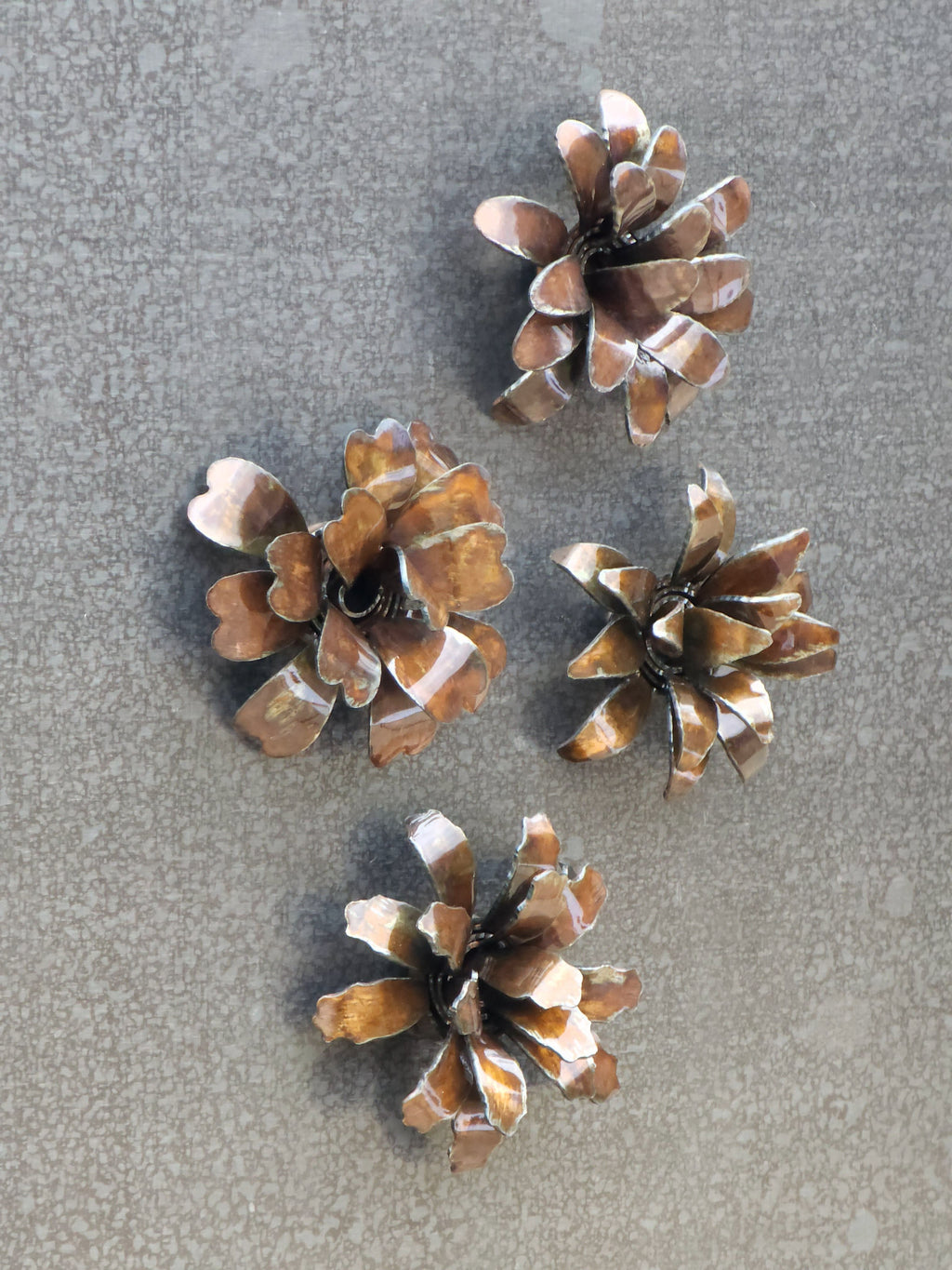 3D Ridged Flower Magnet