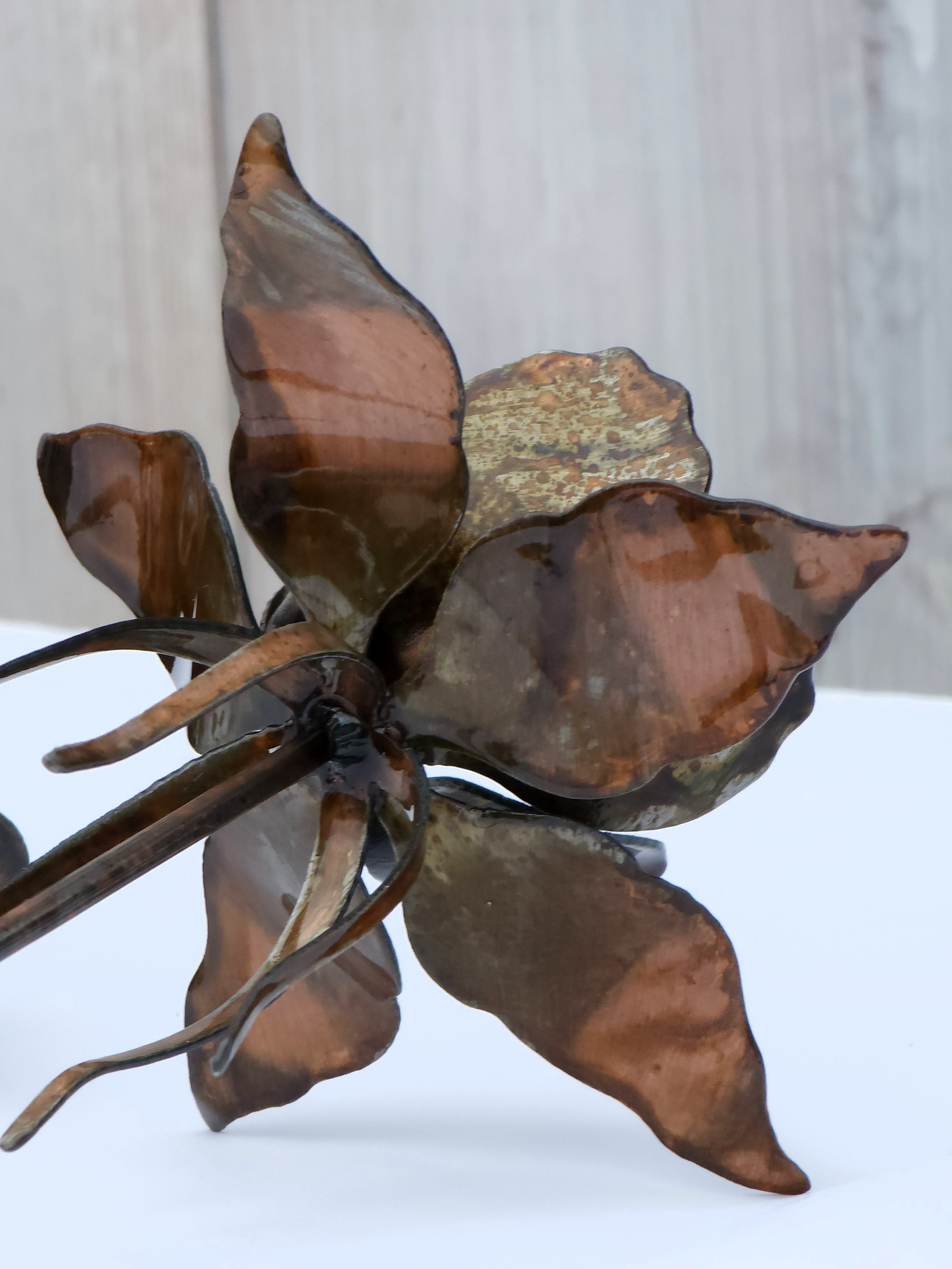 3D Columbine Flower Stake
